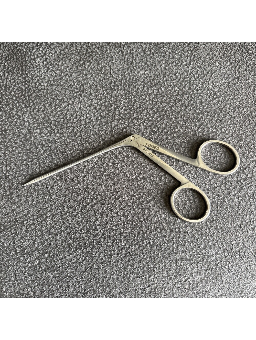 Xomed 3721018 House Alligator Crimper Forceps 8mm Serrated Jaws Tapered 5-3/4" L